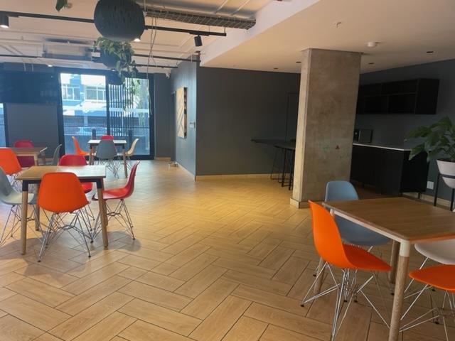 2 Bedroom Property for Sale in Sea Point Western Cape